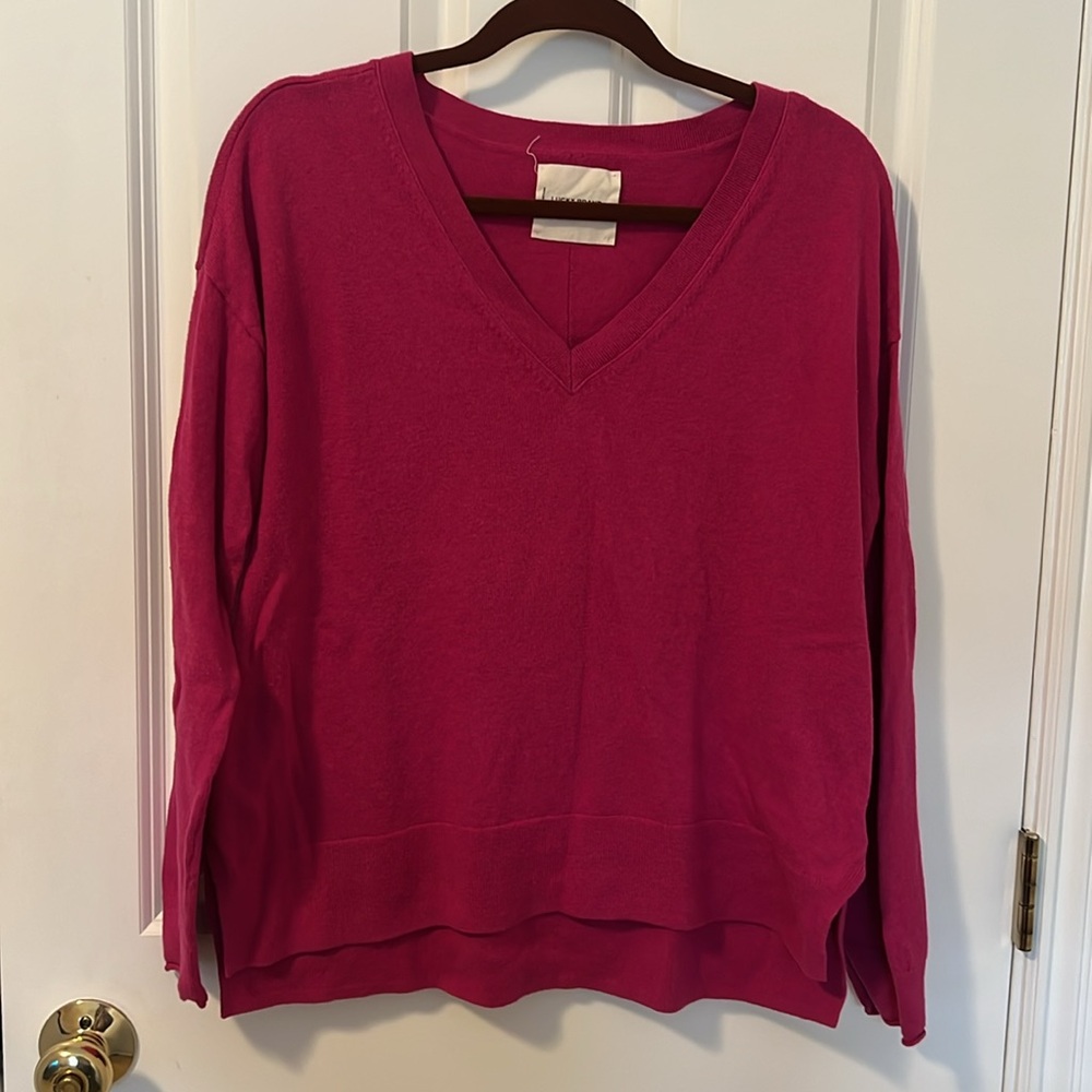 Women's V-Neck Sweater - Pink